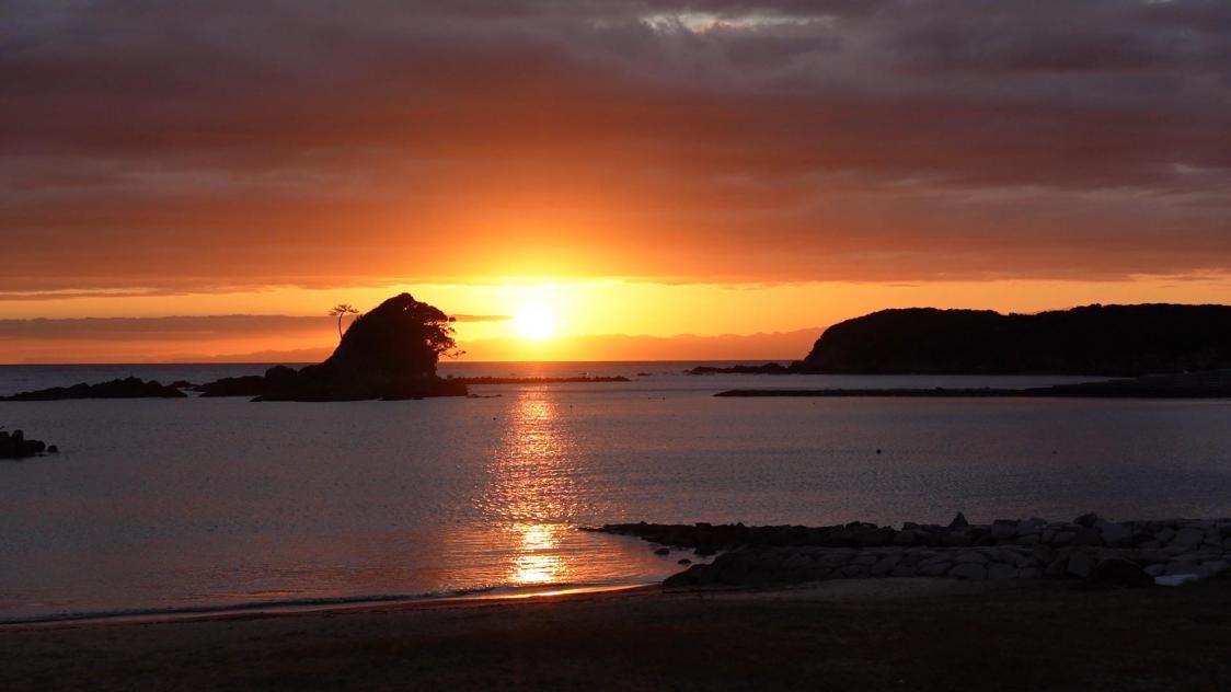 キャンピングカーでキャンプへ行こう！-1