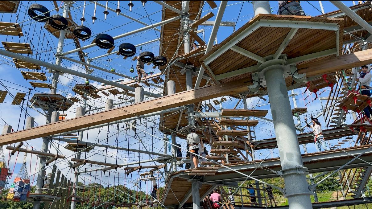 世界最大級スケール！全身で挑む「クライミングタワー」-0