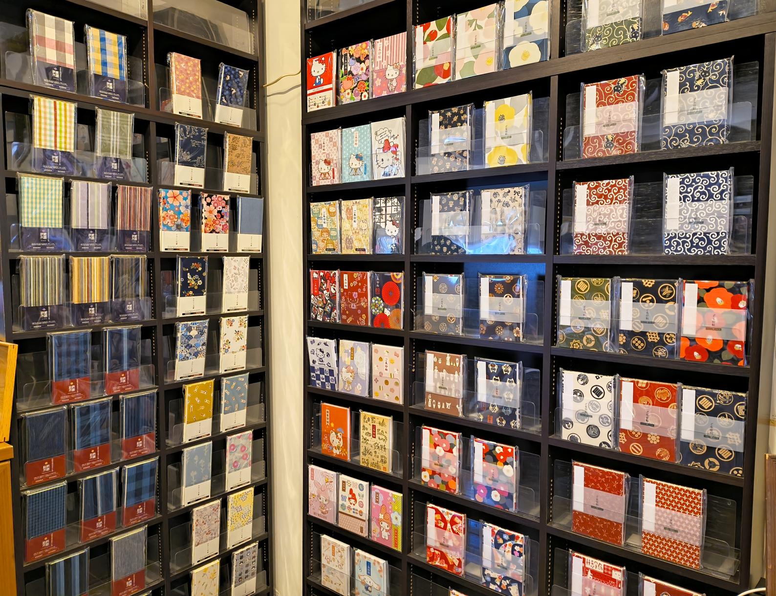 御朱印帳専門店「ホリーホック」｜松阪で個性派の御朱印帳を探すなら外せない専門店-0