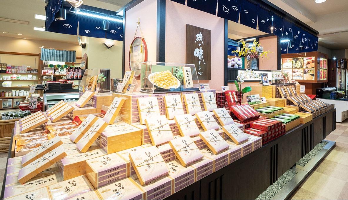 売店「シーサイドショップ」でお土産を！-3