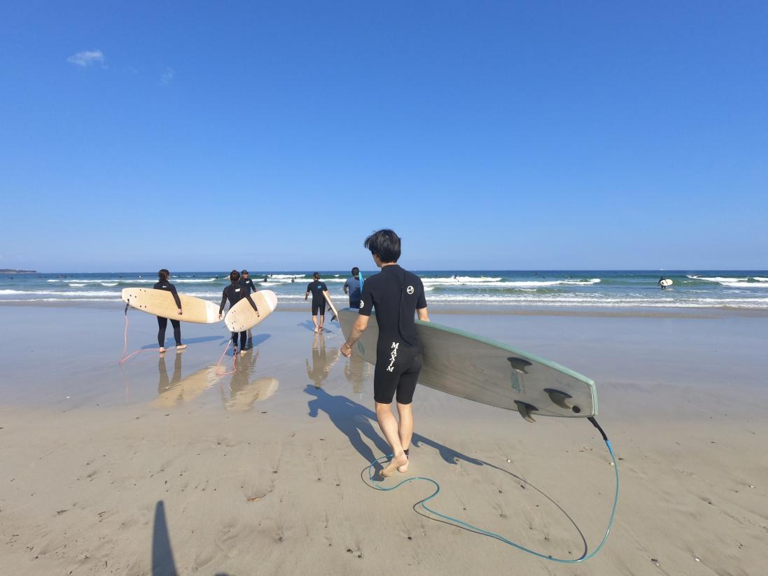 国府の白浜(こうのしらはま)で初めてのサーフィン体験 | 伊勢志摩レポーター取材記 | 伊勢志摩観光ナビ - 伊勢志摩観光コンベンション機構公式サイト