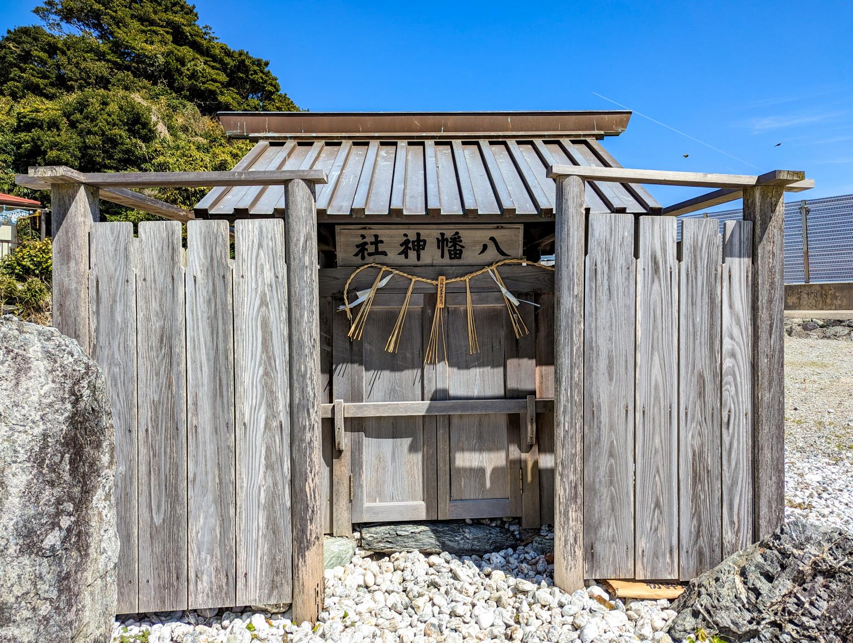 見どころ④ 静かにたたずむ『和具八幡神社』と『大間の浜』-1