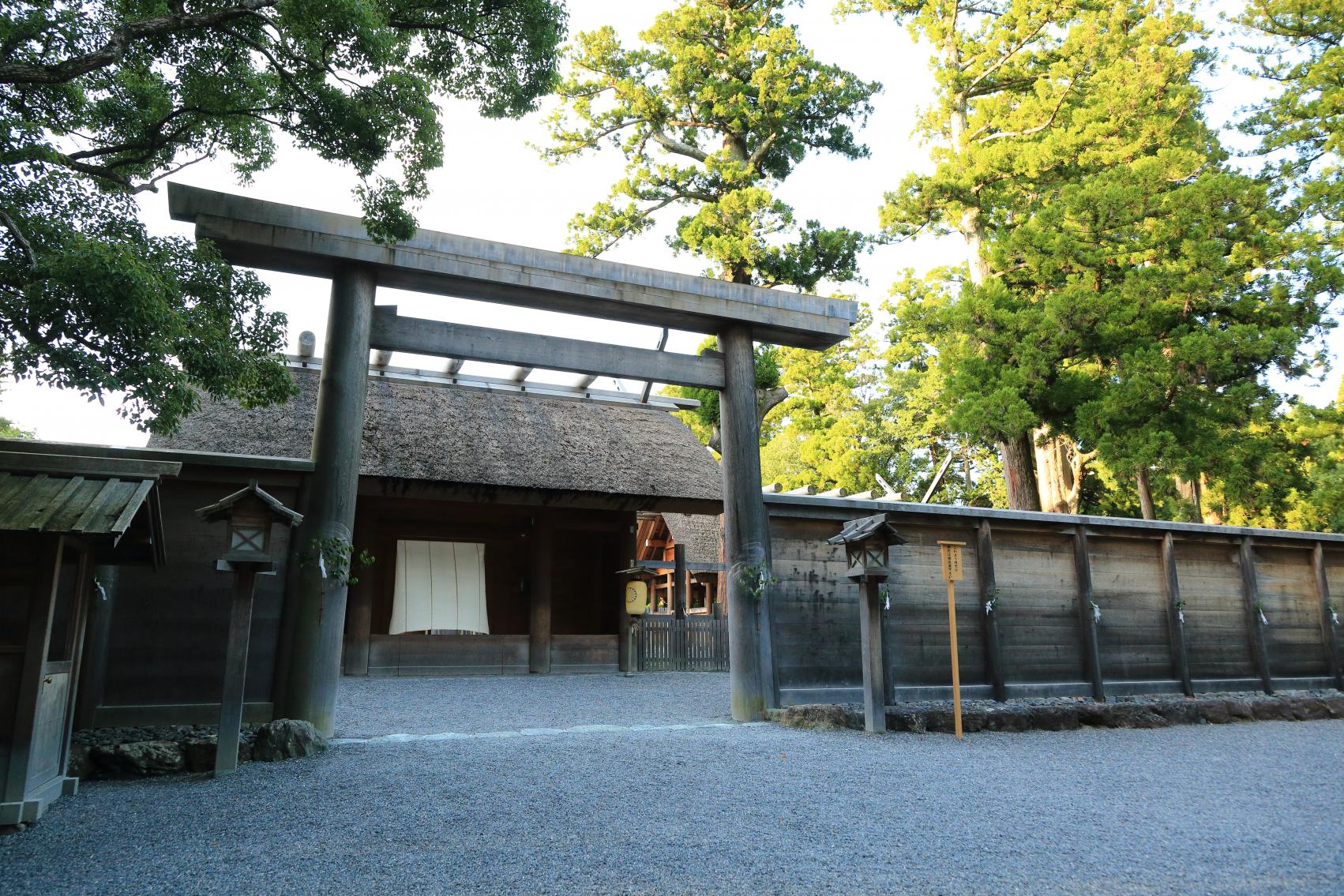 次は豊受大神宮の『外宮』へ-0
