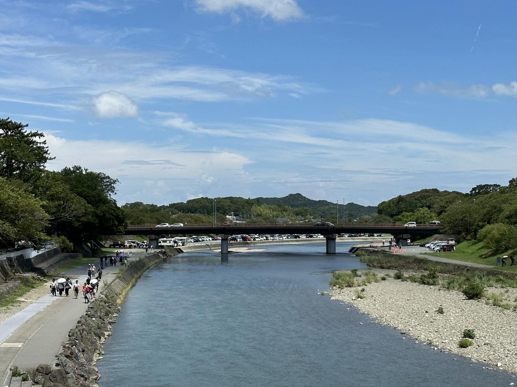 ＜伊勢神宮 内宮へ続く参道＞-4