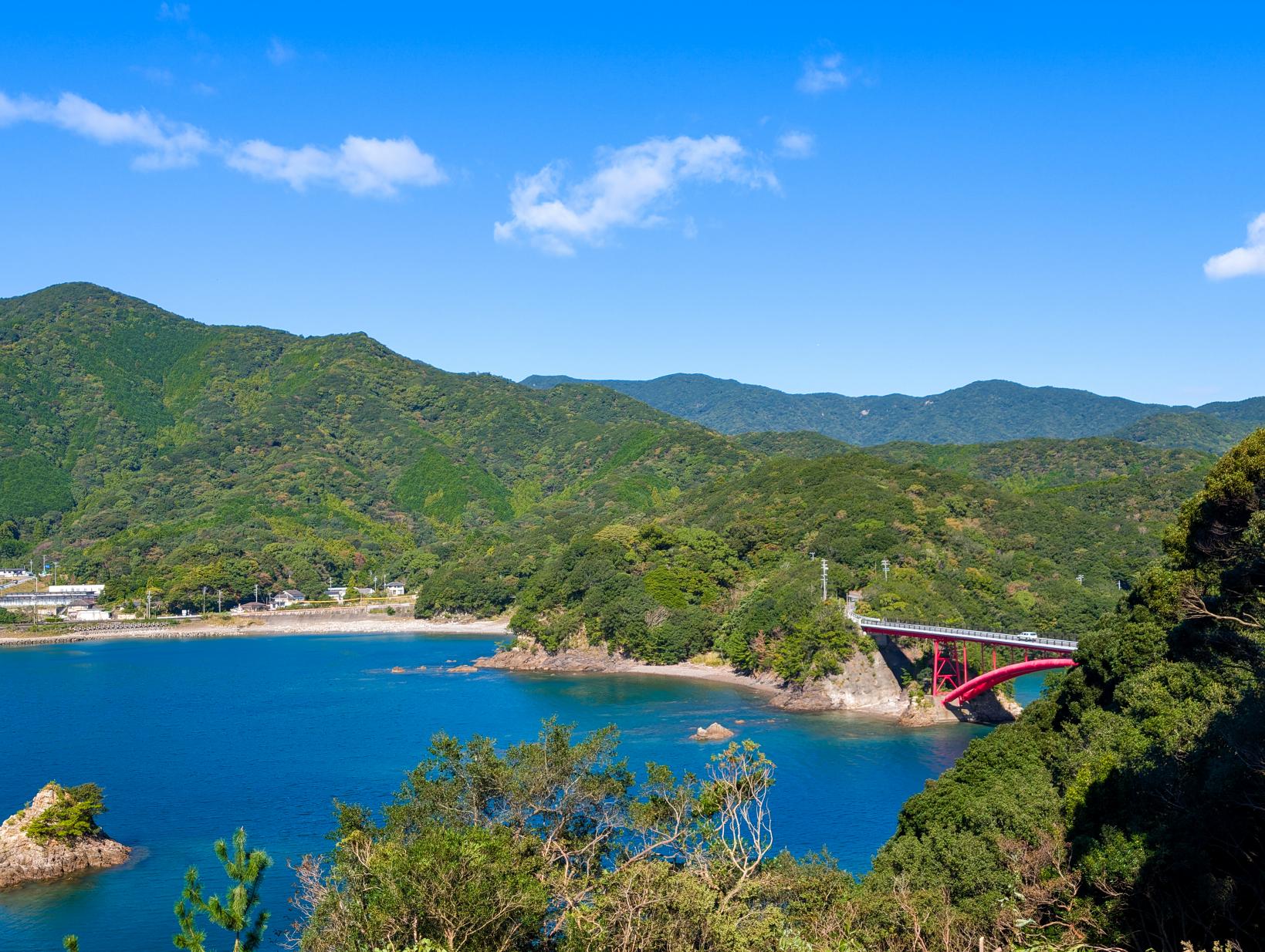 その２　町を代表する風景の一つ、親子大橋-1