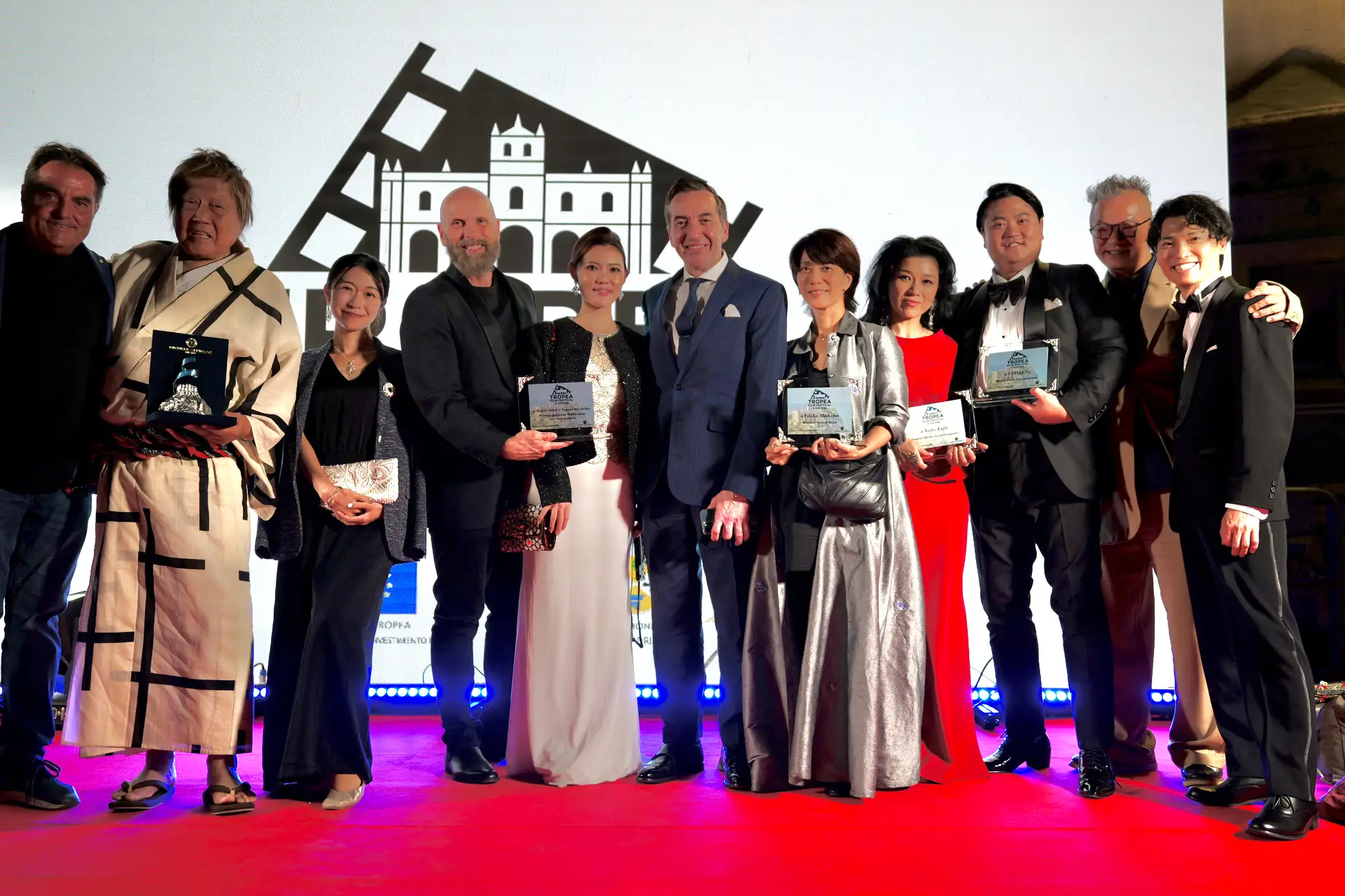 🌸🌸短編映画『CITIZENs～戦わないという選択』
　　　　　　　　　トロペア映画祭（イタリア）国際短編最優秀賞含む3冠！🌸🌸-0