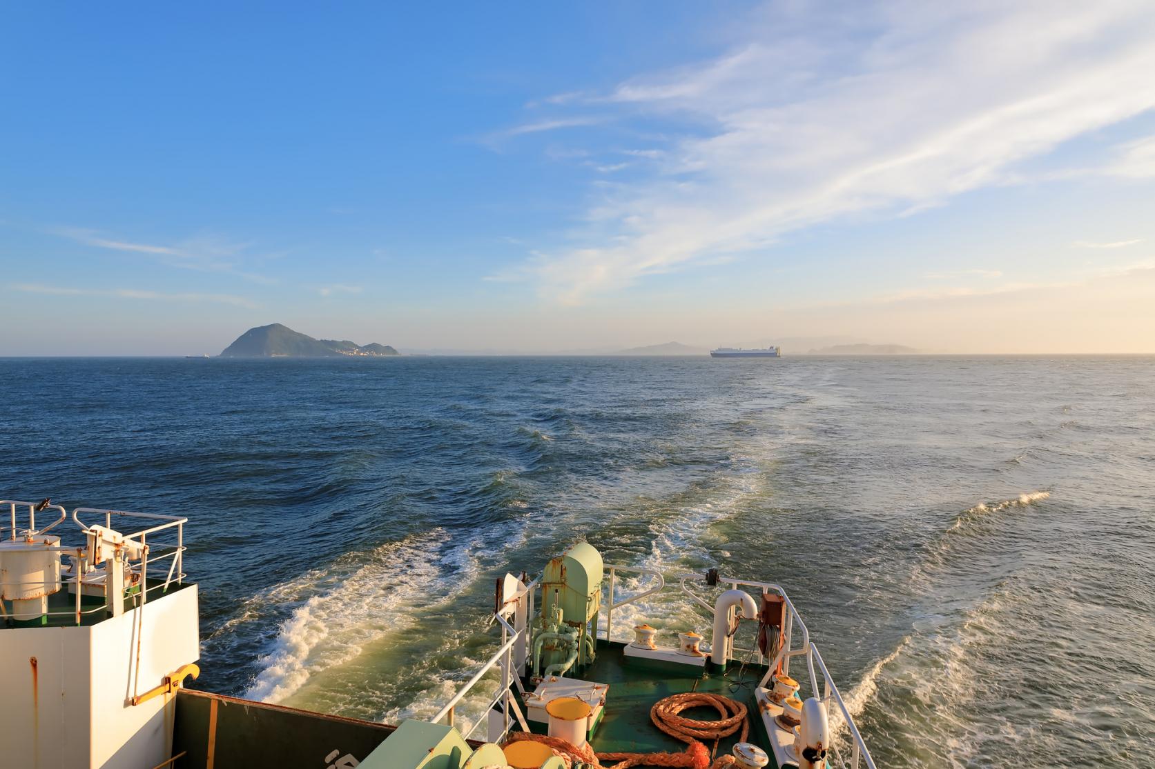 旅情高まる　伊勢湾フェリーの旅-2