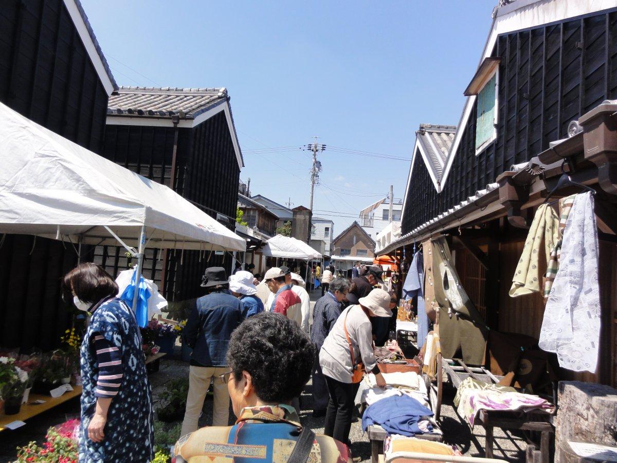 伊勢志摩の特産品も販売