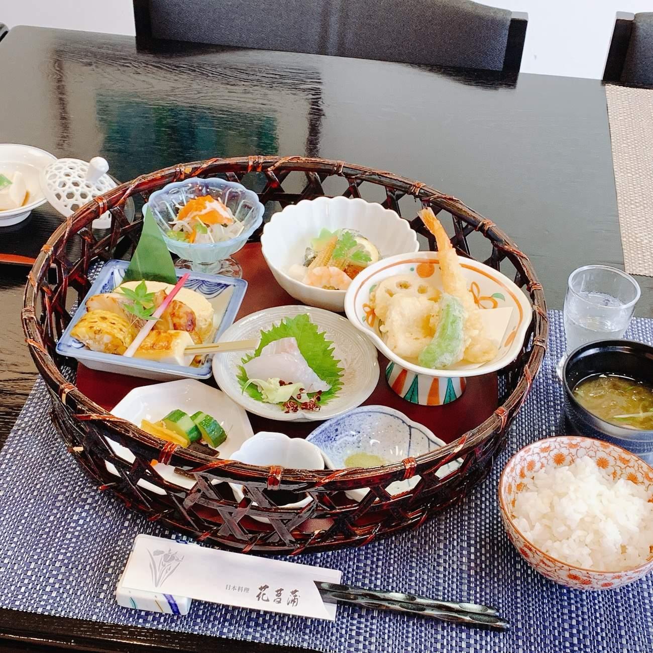 日本料理 花菖蒲-0