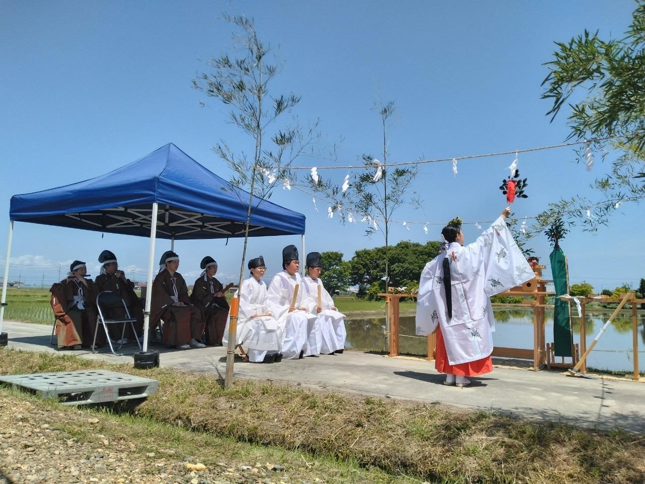 日本酒「神都の祈り」御田植祭 〜酒米田植え体験〜-2
