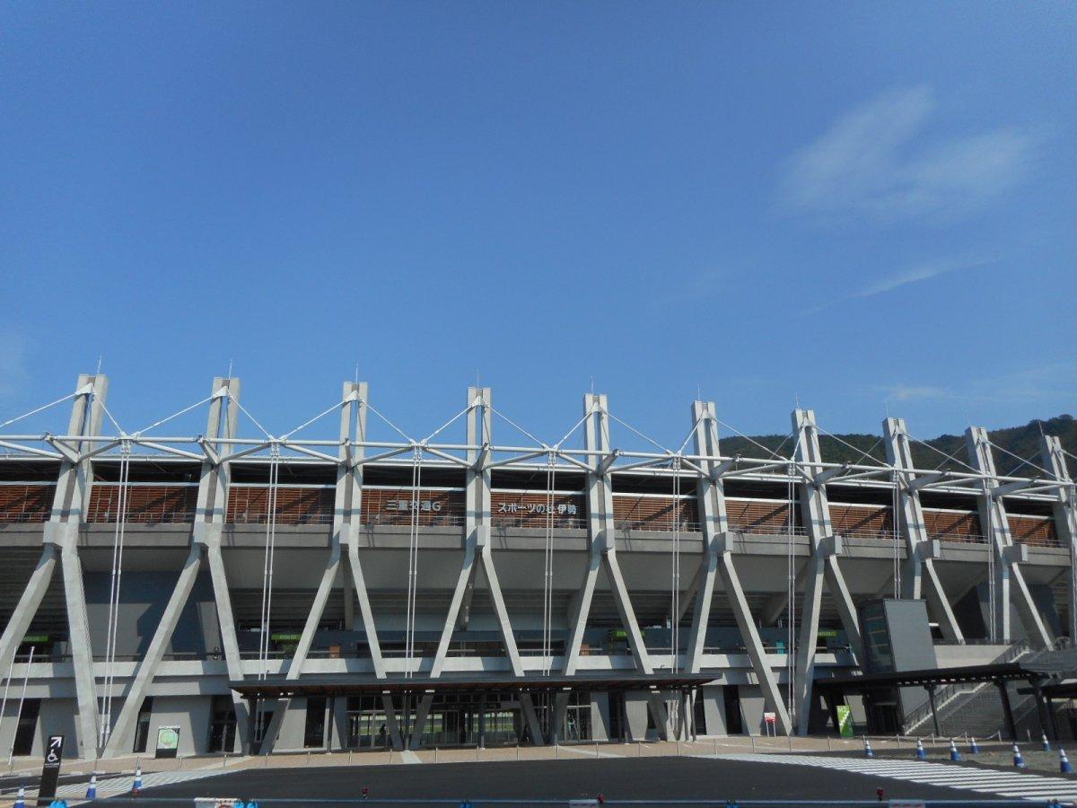 三重交通G スポーツの杜 伊勢 陸上競技場（三重県営総合競技場陸上競技場）-1