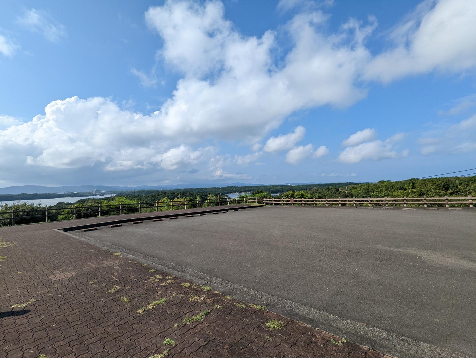 Observatoire Kirigaki (dans le parc Tomoyama)-8