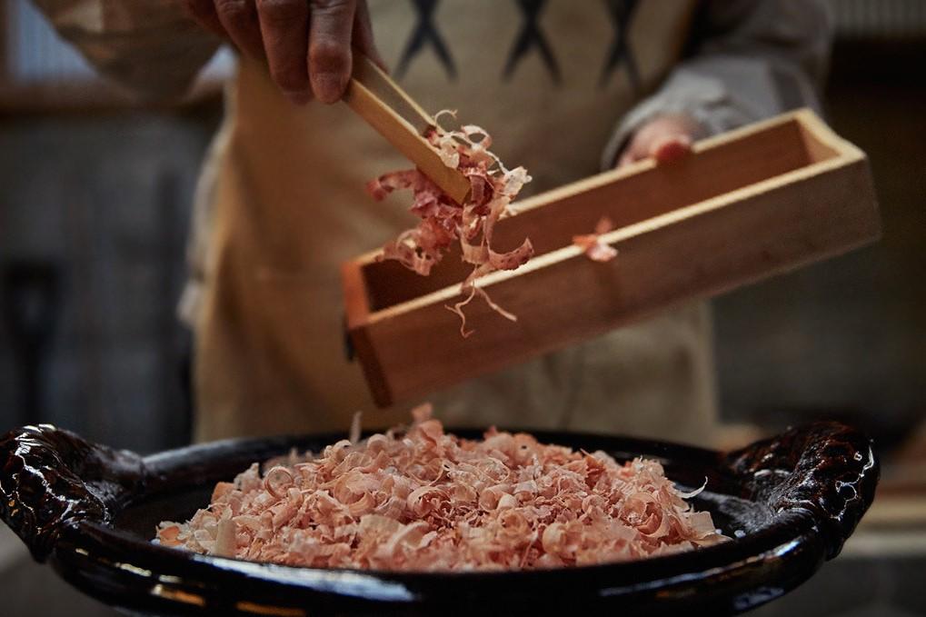 かつおの天ぱく「鰹いぶし小屋」-2