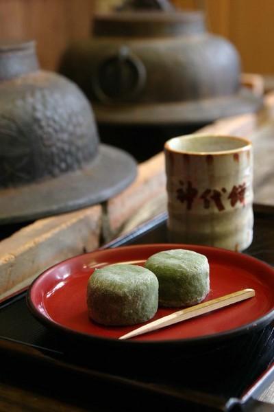 勢乃國屋　神代餅-0