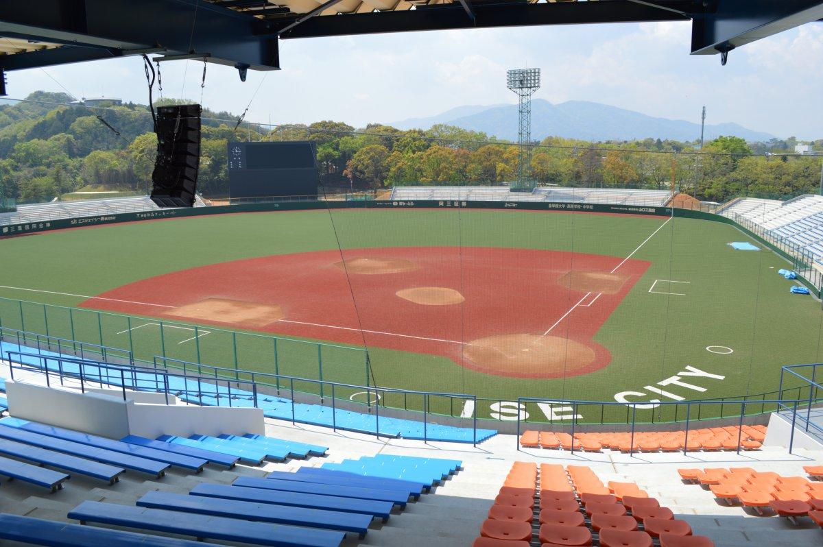 ダイムスタジアム伊勢（伊勢市倉田山公園野球場）-0