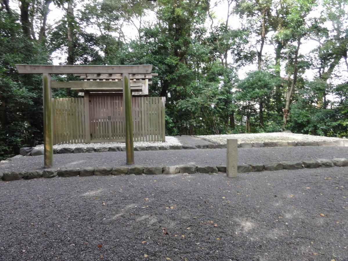 堅田神社