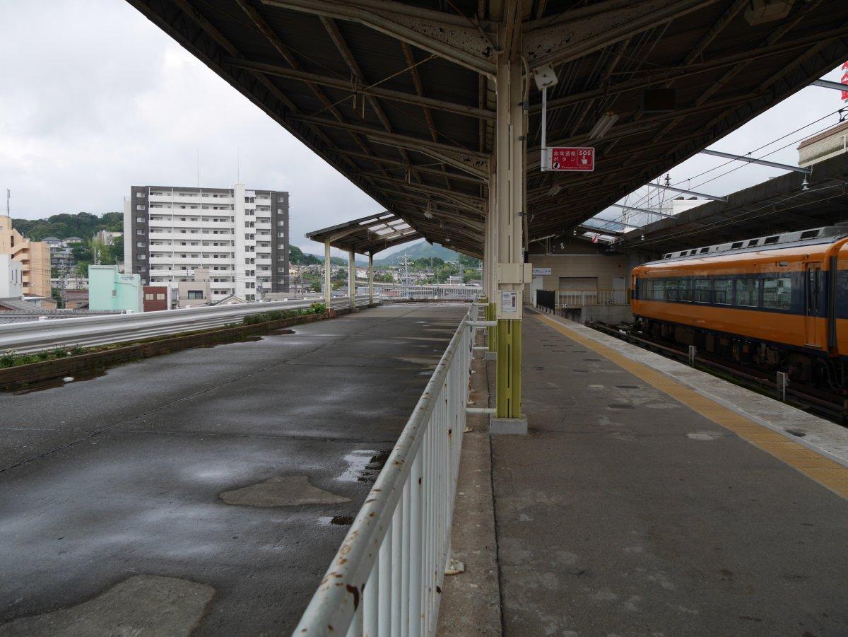 宇治山田駅３階バスターミナルと転車台-2