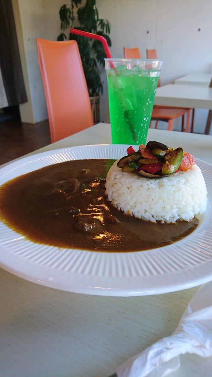 カレーライス　ドリンクセット