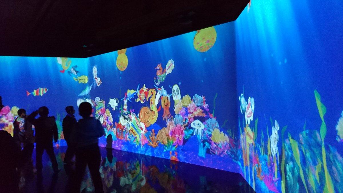 チームラボ お絵かき水族館-1