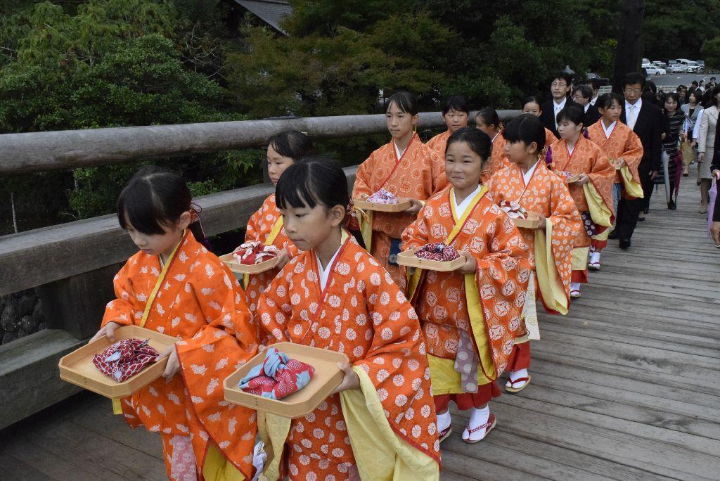 「伊勢神宮奉納行列」参加者募集-0